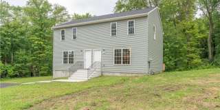 152 Grove Avenue 152 Grove Avenue Photo Gallery 1