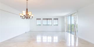 821 North Riverside Drive 821 North Riverside Drive Photo Gallery 1