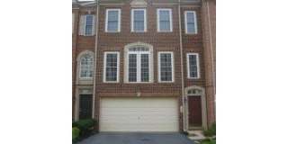 20 SWANTON LANE 20 SWANTON LANE Photo Gallery 1