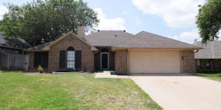 412 Silver Creek Dr 412 Silver Creek Dr Photo Gallery 1
