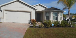661 Hadley PL E 661 Hadley PL E Photo Gallery 1