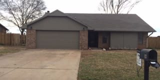 113 E Marie Dr 113 E Marie Dr Photo Gallery 1