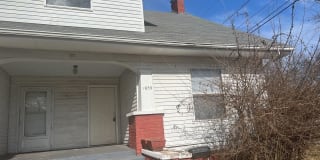 1939 McCalla Avenue, Apt 4 1939 McCalla Avenue, Apt 4 Photo Gallery 1