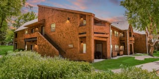 Chateau Meadows Chateau Meadows Photo Gallery 1