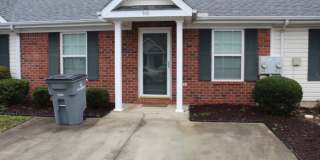 540 Edgecliff Lane 540 Edgecliff Lane Photo Gallery 1