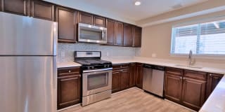 Lighthouse at Twin Lakes Apartments Lighthouse at Twin Lakes Apartments Photo Gallery 1