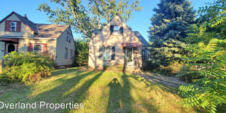 4541 W 174th St 4541 W 174th St Photo Gallery 1