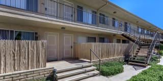 Emerald West Apartments Emerald West Apartments Photo Gallery 1