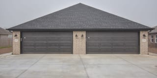 204 Industrial Park Rd #2 204 Industrial Park Rd #2 Photo Gallery 1