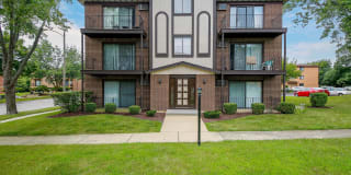 624 W 65th Street 624 W 65th Street Photo Gallery 1