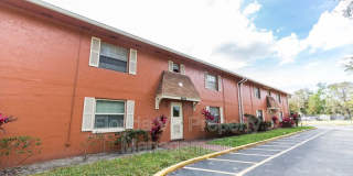 1629 West Oak Ridge Rd 1629 West Oak Ridge Rd Photo Gallery 1