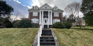 40 Hutchinson Rd. 40 Hutchinson Rd. Photo Gallery 1