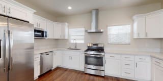 1203 W. Gardena Blvd - D 1203 W. Gardena Blvd - D Photo Gallery 1