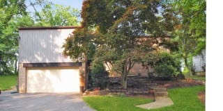 3948 South Shore Drive 3948 South Shore Drive Photo Gallery 1