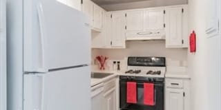 11 Kenmar Drive 22 11 Kenmar Drive 22 Photo Gallery 1