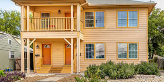 611 W RIDGEWOOD CT 611 W RIDGEWOOD CT Photo Gallery 1