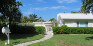 2001 Bay Dr 2001 Bay Dr Photo Gallery 1