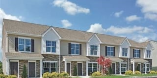 67 Weatherby Lane 67 Weatherby Lane Photo Gallery 1