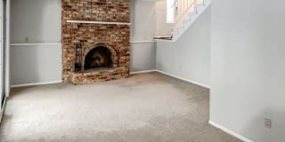 1401 Oak Leaf Ln 1401 Oak Leaf Ln Photo Gallery 1
