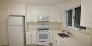 1019 West Roxbury Pkwy. 1019 West Roxbury Pkwy. Photo Gallery 1