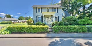 2836 SE Monroe St 2836 SE Monroe St Photo Gallery 1
