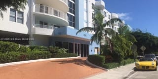 1555 N Treasure Dr 1555 N Treasure Dr Photo Gallery 1