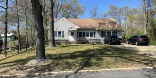 521 W Lincoln Avenue 521 W Lincoln Avenue Photo Gallery 1