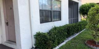 4205 S 57th Avenue 4205 S 57th Avenue Photo Gallery 1