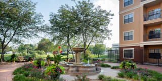 Fountain View On The Plaza Fountain View On The Plaza Photo Gallery 1