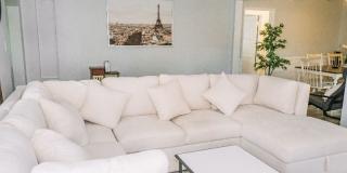 10857 Kling St, 10857 Kling St, Photo Gallery 1