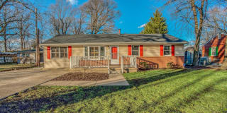 304 SMITH AVENUE 304 SMITH AVENUE Photo Gallery 1