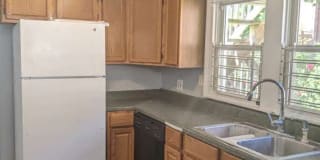 73 Edgewood Ave 73 Edgewood Ave Photo Gallery 1