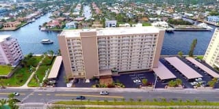 299 N Riverside Dr 299 N Riverside Dr Photo Gallery 1