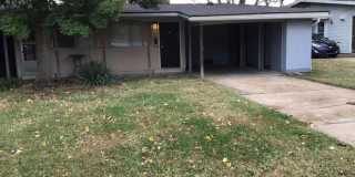 834 Loyola Drive 834 Loyola Drive Photo Gallery 1