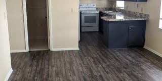 208 17TH AVE 208 17TH AVE Photo Gallery 1