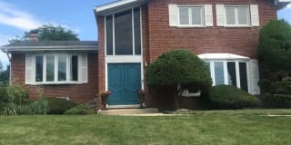 740 57th Street W 740 57th Street W Photo Gallery 1