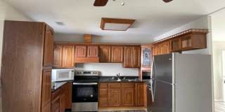 421 E Chester Drive 421 E Chester Drive Photo Gallery 1