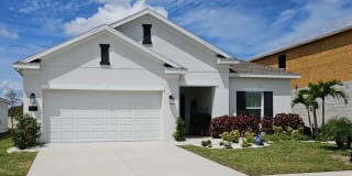 122 Inman Blvd 122 Inman Blvd Photo Gallery 1