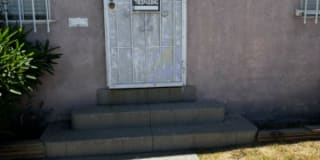 2416 W Vernon Ave 2416 W Vernon Ave Photo Gallery 1