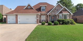 3907 NE Kensington AVE 3907 NE Kensington AVE Photo Gallery 1
