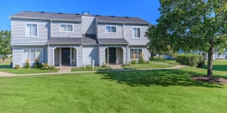 Oaks at Hampton Apartments Oaks at Hampton Apartments Photo Gallery 1