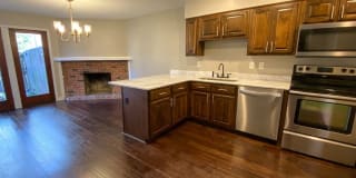 703 Hotchkiss Ln 703 Hotchkiss Ln Photo Gallery 1