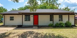 608 E Broadmore Avenue 608 E Broadmore Avenue Photo Gallery 1
