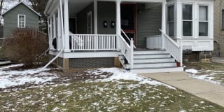 204 N State St 204 N State St Photo Gallery 1