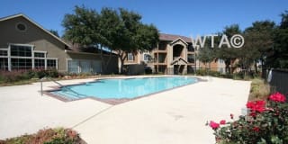 4501 E RIVERSIDE 4501 E RIVERSIDE Photo Gallery 1