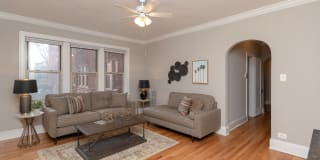 1900 W Pratt 1900 W Pratt Photo Gallery 1