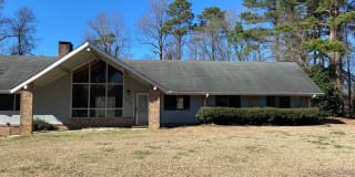2902 Hodges Rd 2902 Hodges Rd Photo Gallery 1