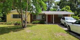 906 E WISCONSIN AVENUE 906 E WISCONSIN AVENUE Photo Gallery 1