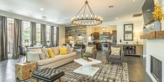 Avenues of Lakeshore Avenues of Lakeshore Photo Gallery 1