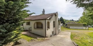 612 Kennebeck Ave N 612 Kennebeck Ave N Photo Gallery 1